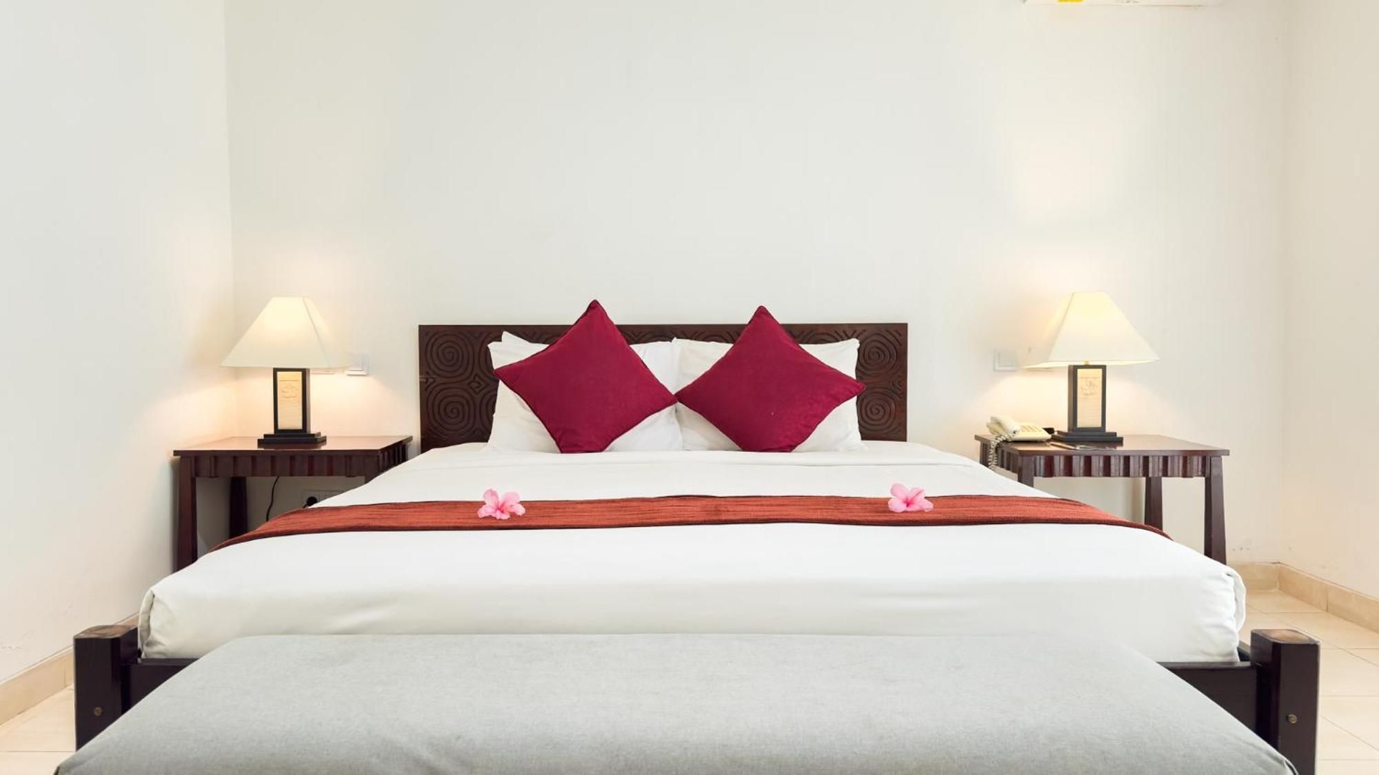 Legong Keraton Beach Hotel Canggu Exterior foto