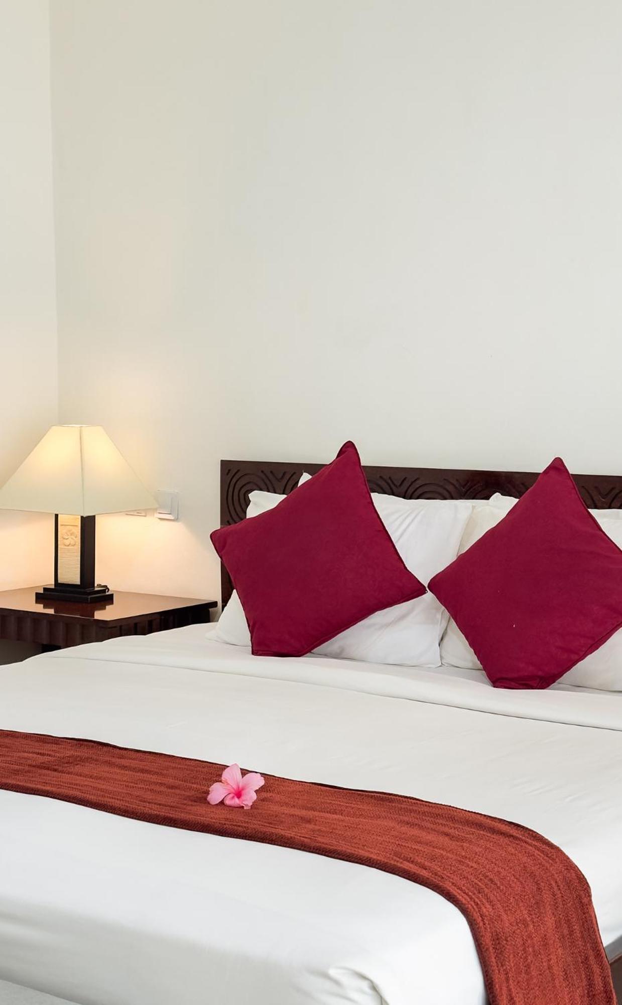 Legong Keraton Beach Hotel Canggu Exterior foto